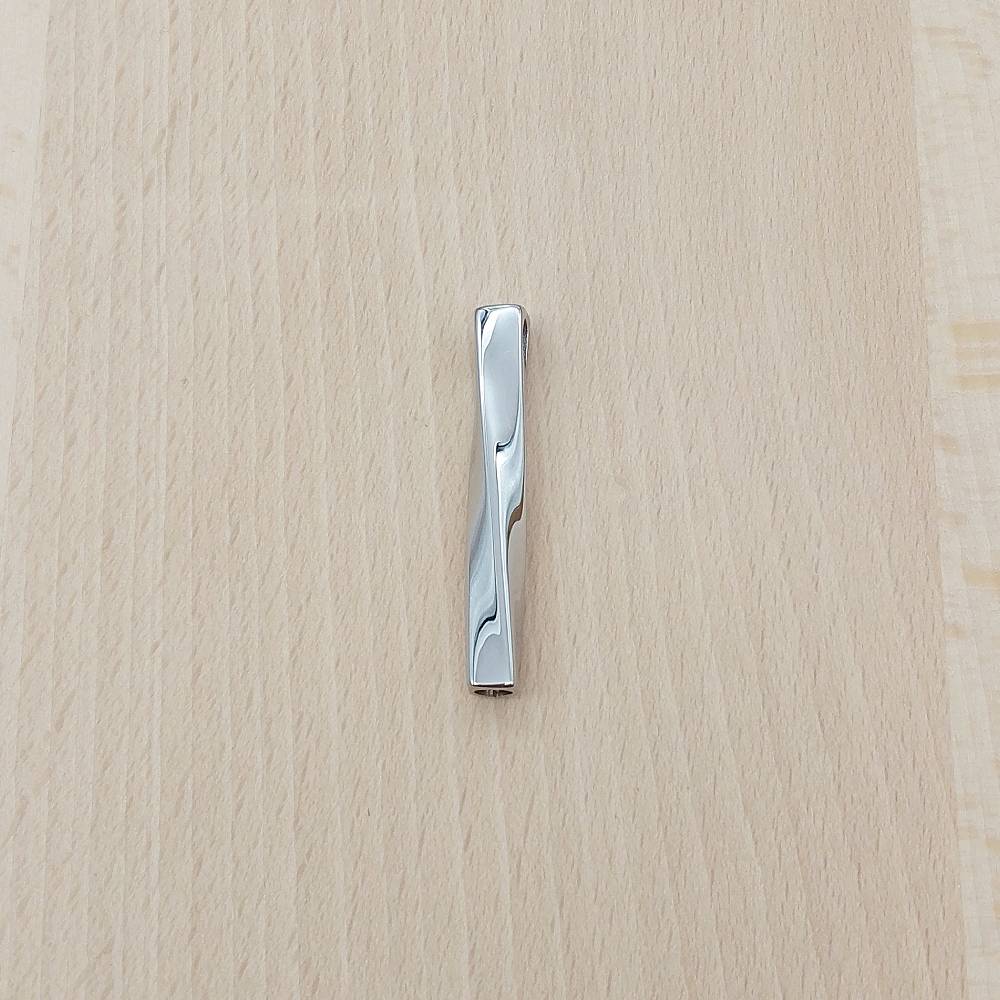 Single Twist Silver Stainless Steel Keepsake Ashes Cremation Urn Memorial Pendant Necklace