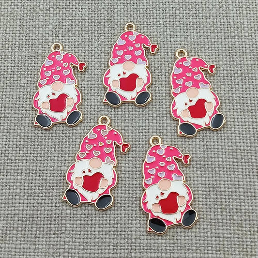 gnome with red heart gold tone charms pendants 8 pack
