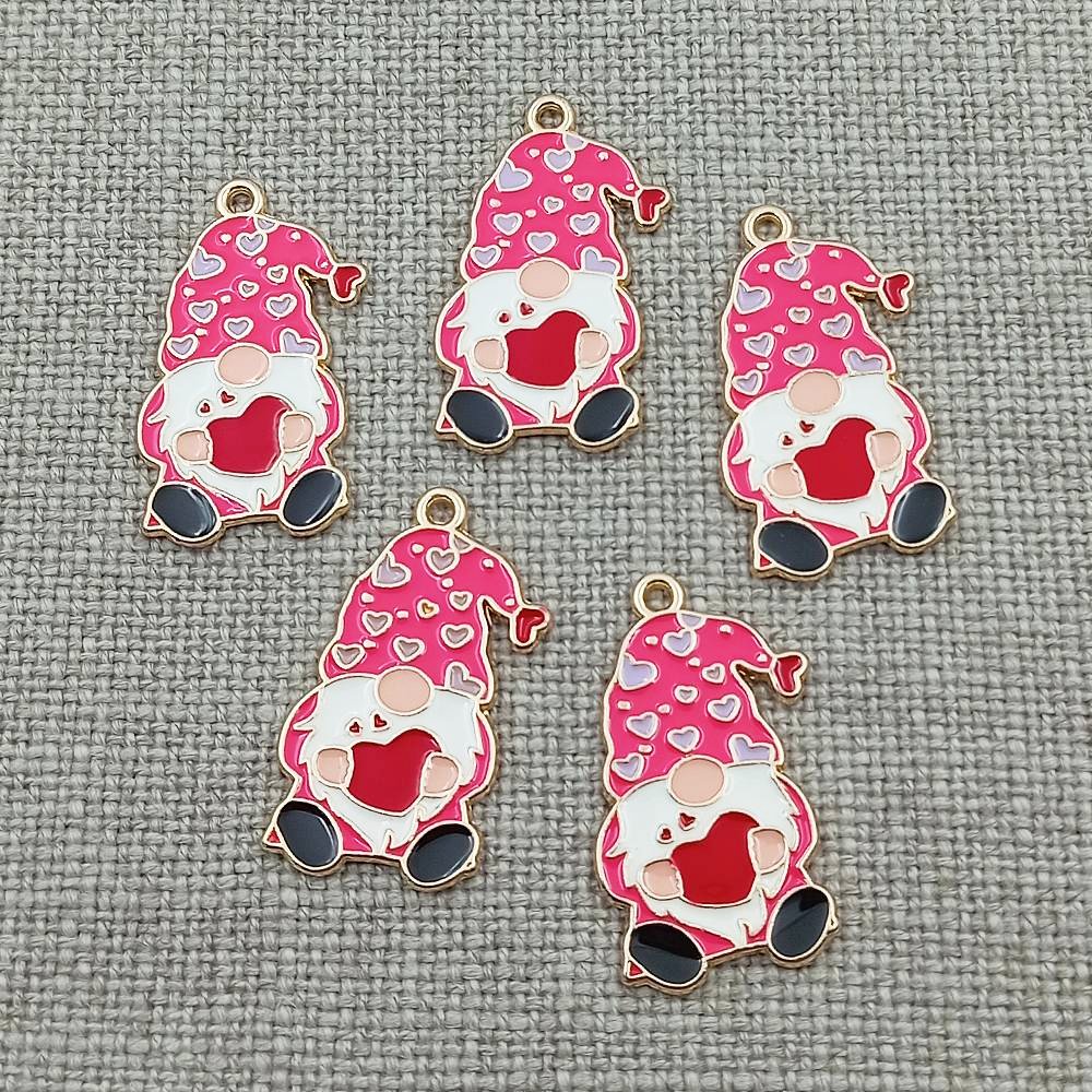 gnome with red heart gold tone charms pendants 8 pack