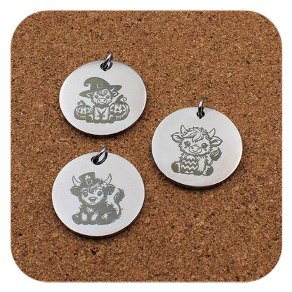 Engraved Highland Cow stainless steel pendant in three designs: Halloween, Easter and St Patrick’s